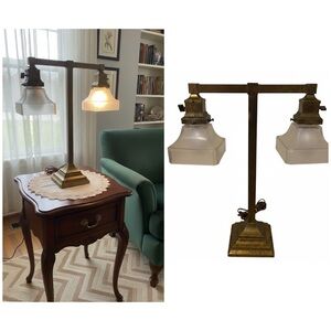 Vintage Leviton Brass Bronze Double T Mission Glass Shades MCM 18”H Table Lamp